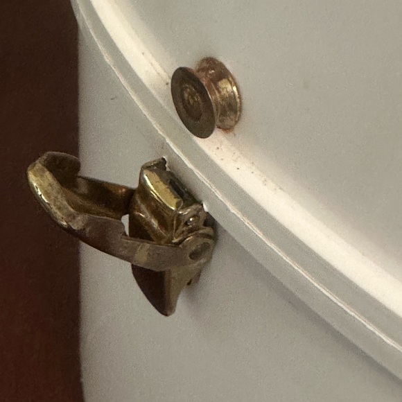 STYLING PLASTIC’s Style White Round Hat/Wig Box. 1960’s Vintage - Picture 6 of 13